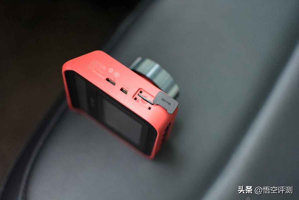 电子狗行车记录仪小汽车,70迈行车记录仪改装实时监控