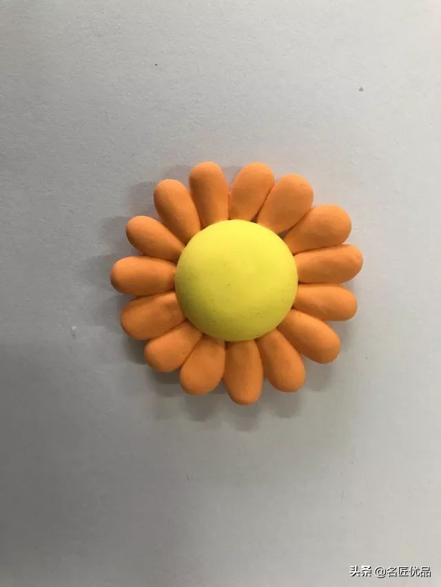 用黏土做简单又可爱的小狮子,小狮子粘土手工制作教程