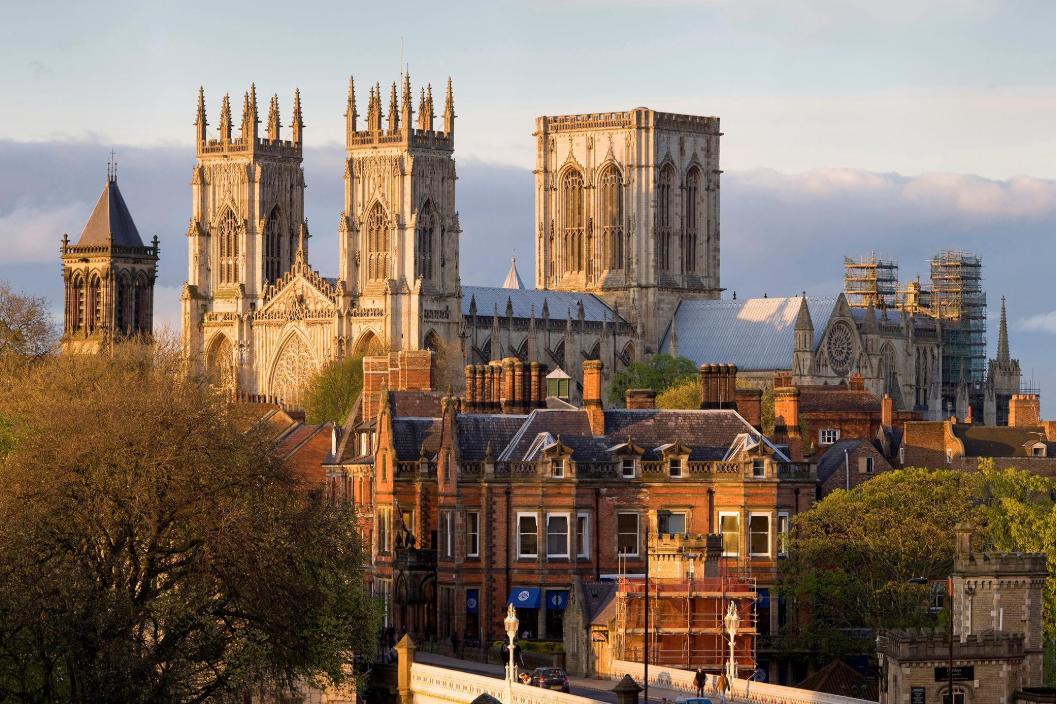 去英国留学读本科要多少钱,留学英国读本费用明细