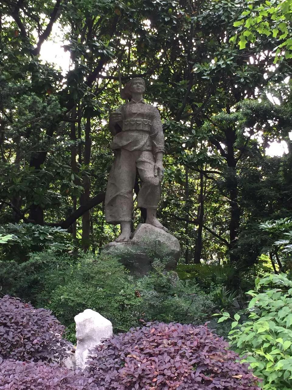 上海长风公园海洋世界,上海长风公园2号门地址