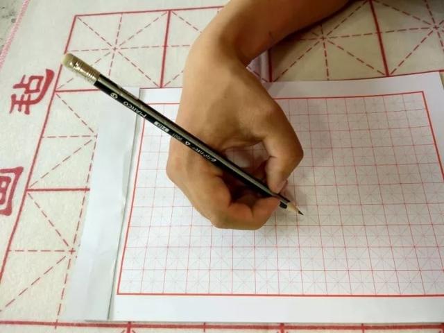 握笔写字正确姿势视频教程幼儿,握笔写字的正确方法和姿势