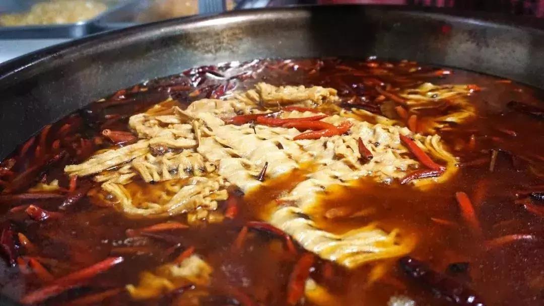 陕西夹馍指南：给我一个馍，我就能夹遍全世界