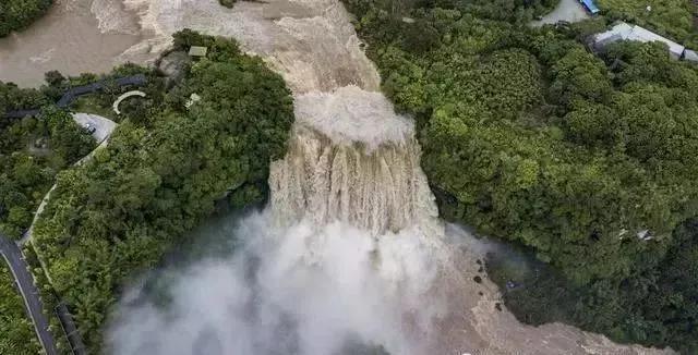观赏黄果树瀑布领略它的壮观,第二次观赏黄果树瀑布视频