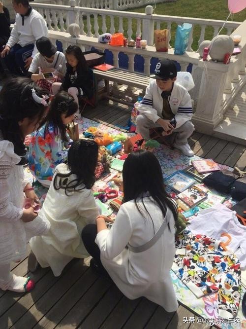 10w块钱创业什么比较好赚钱,几百块钱可以做什么小本生意