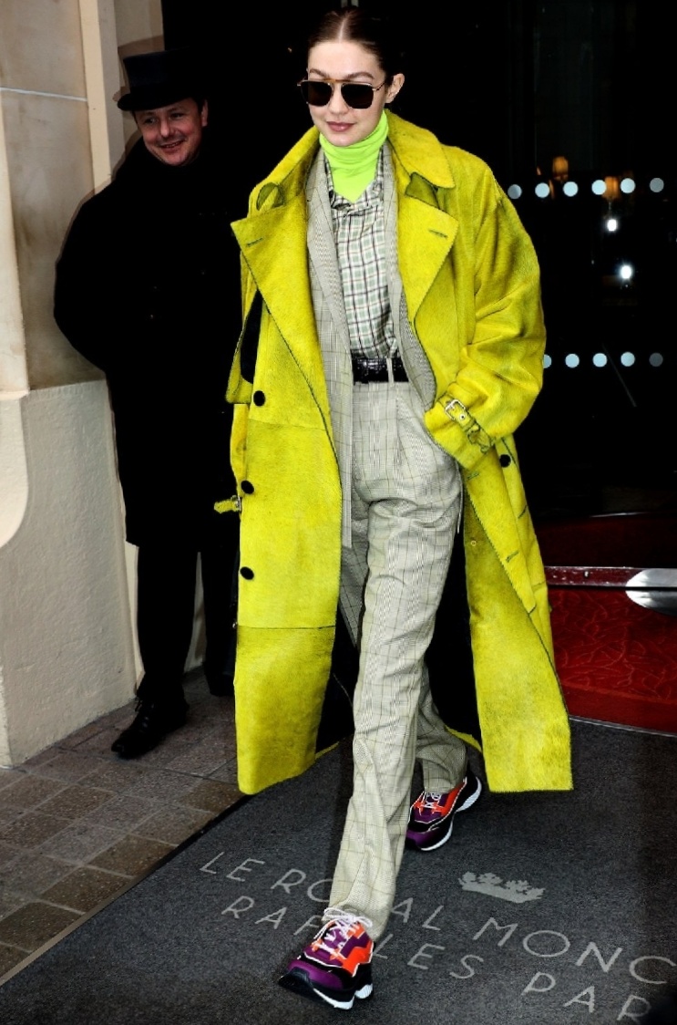 gigi最新穿搭,超模gigi穿搭集锦