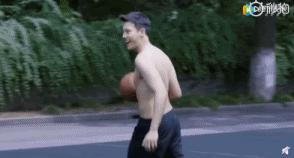 李现有没有腹肌,李现的真腹肌