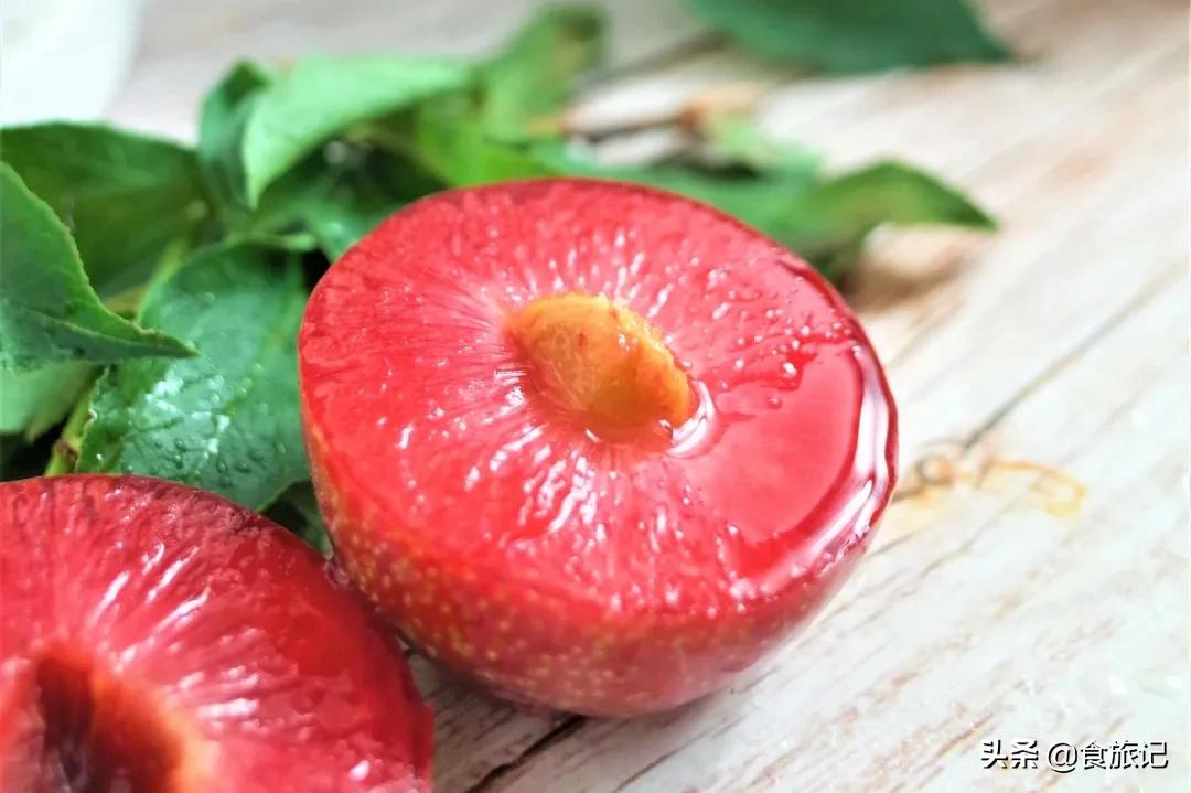 正宗的三华李水果,摘三华李酸甜脆口特解馋