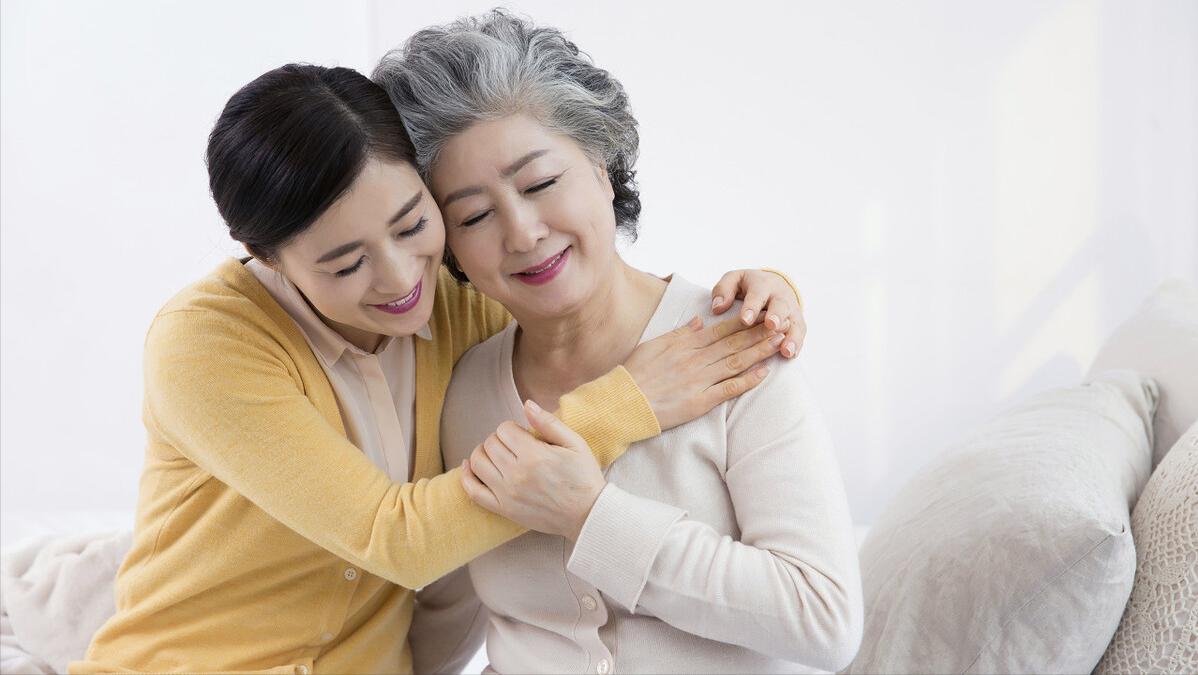 和自己的亲妈不和怎么办,怎么和自己的亲妈相处