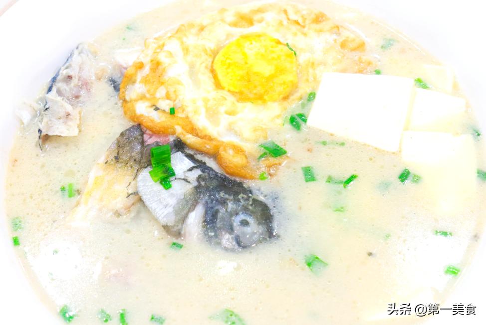 鱼头煲汤怎么快速去腥做法,鱼头怎么炖鱼汤不腥又好喝