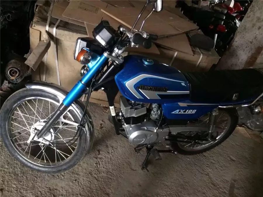 琥珀——难得的汽车题材剧目（上）