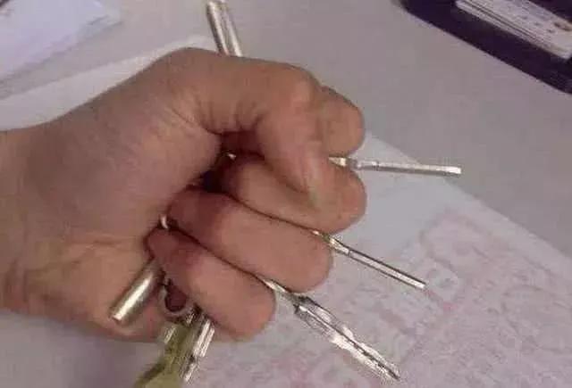 防身武器合法又好用的有哪些,自卫防身最好的武器