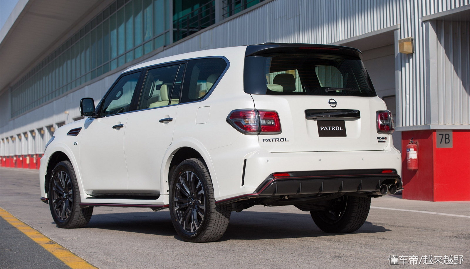 途乐红色包围,途乐有什么颜色