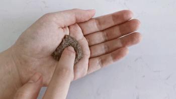 鸡屎、僵尸、磁铁,你见识过这些奇葩面膜吗?