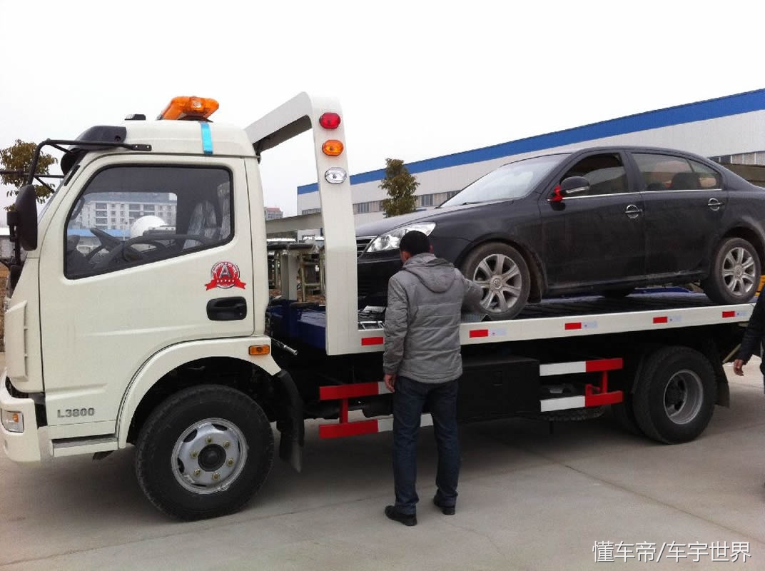 被别的车堵住怎么处理合理又解气,被别人车堵住了有什么小妙招