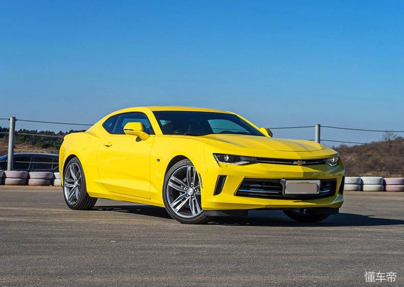 雪佛兰科迈罗和宾利哪个贵,雪佛兰科迈罗对标别克哪款车