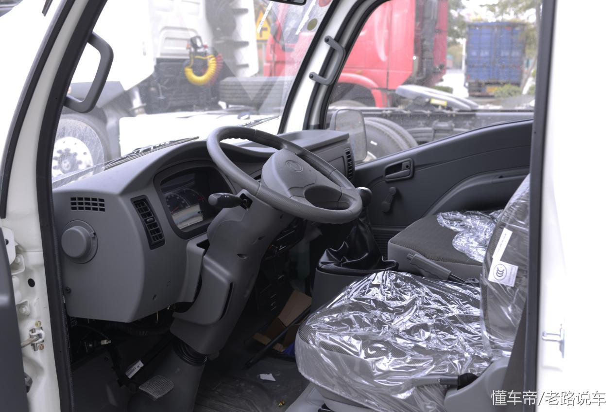 南京依维柯跃进小福星微卡,跃进小福星双排微卡多少钱