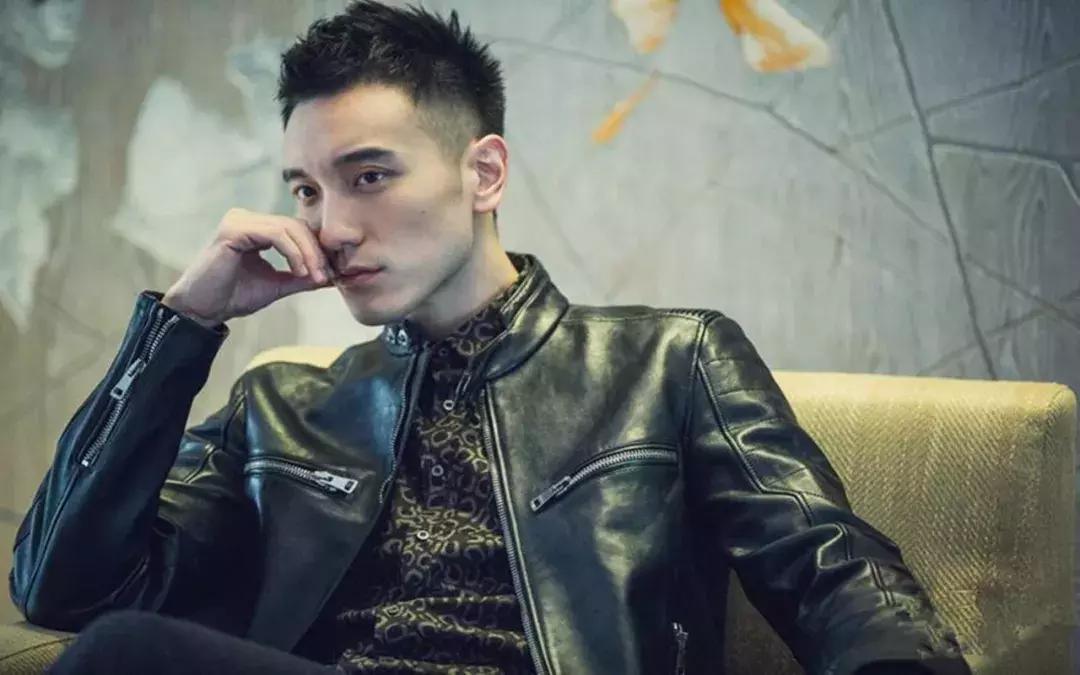 发际线高额头太饱满适合什么发型,发际线大额头高适合的发型