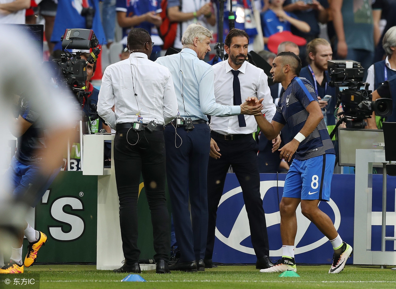 温格放弃执教法国队,执教巴黎温格