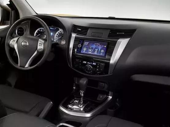 日产四驱老款越野车有几款,丰田霸道3.5和日产途乐