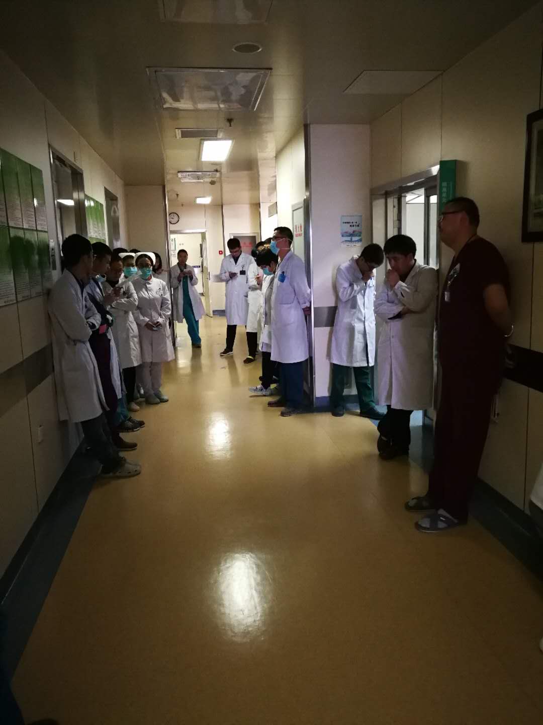 骨折引起肺栓塞好治吗,80岁老人肺栓塞怎么治