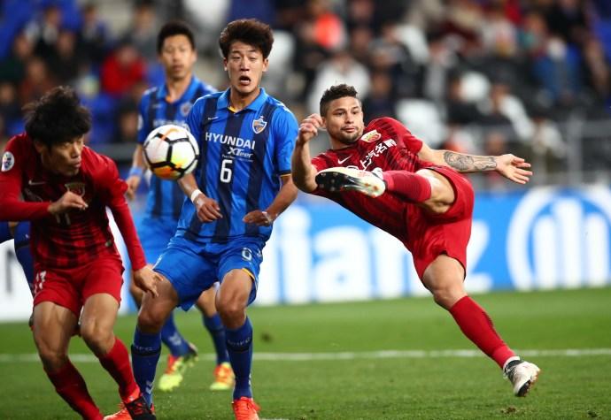 山东泰山vs上海上港李帅,中韩队亚冠比分