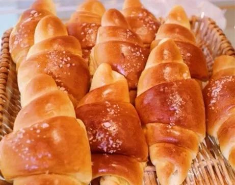 看完就懂，为何80后双胞胎美女妈妈舍弃高薪，缔造健康面包工坊