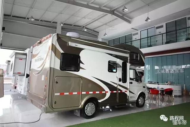 最新凯伦宾威双拓展房车价格,进口依维柯凯伦宾威二手