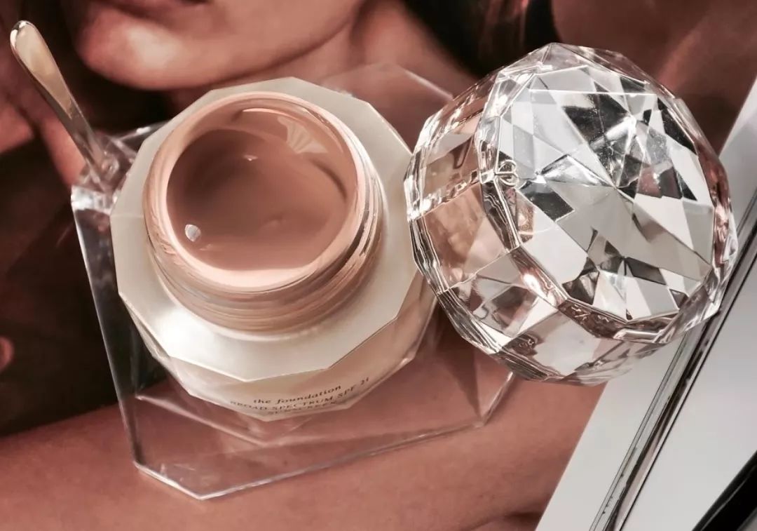 贵妇粉底液推荐公认好用,日本粉底液排行前十名视频