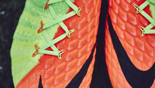 耐克毒蜂足球鞋,耐克足球鞋毒锋3