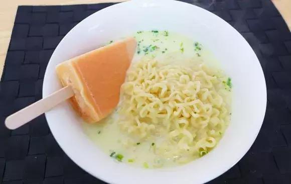 意大利:大家最近都爱舔……我这款冰淇淋