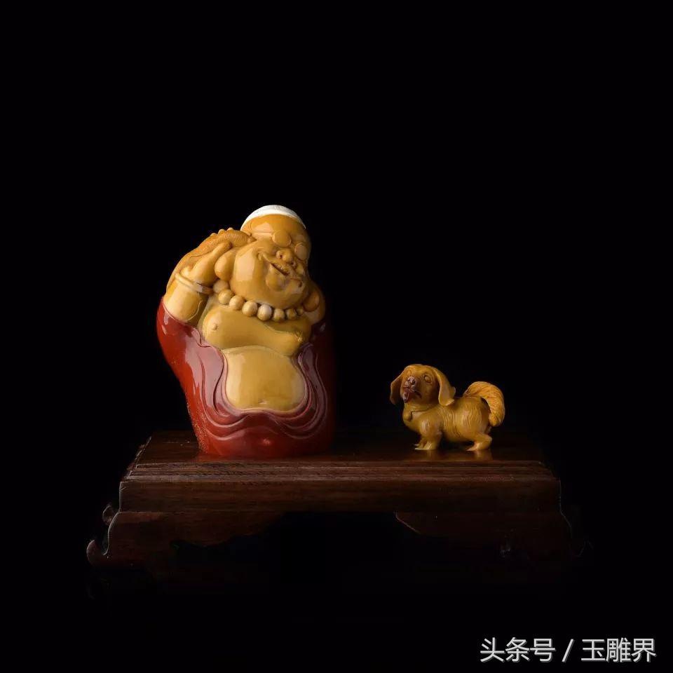 玉石巧雕造型图,月牙形玉料巧雕