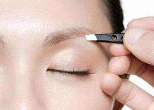 初学怎样修眉毛好看又自然视频,怎么修眉修适合自己的眉形