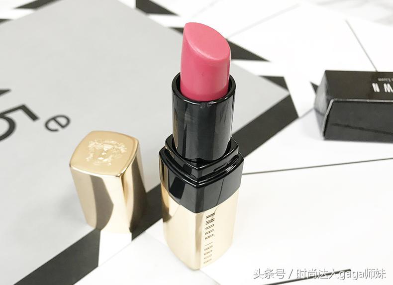 芭比波朗的唇蜜怎么辨别,芭比波朗口红试色28