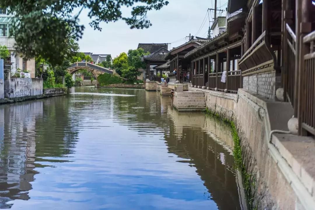 上海地铁首末班车时间全部,上海地铁首末车时间表最新