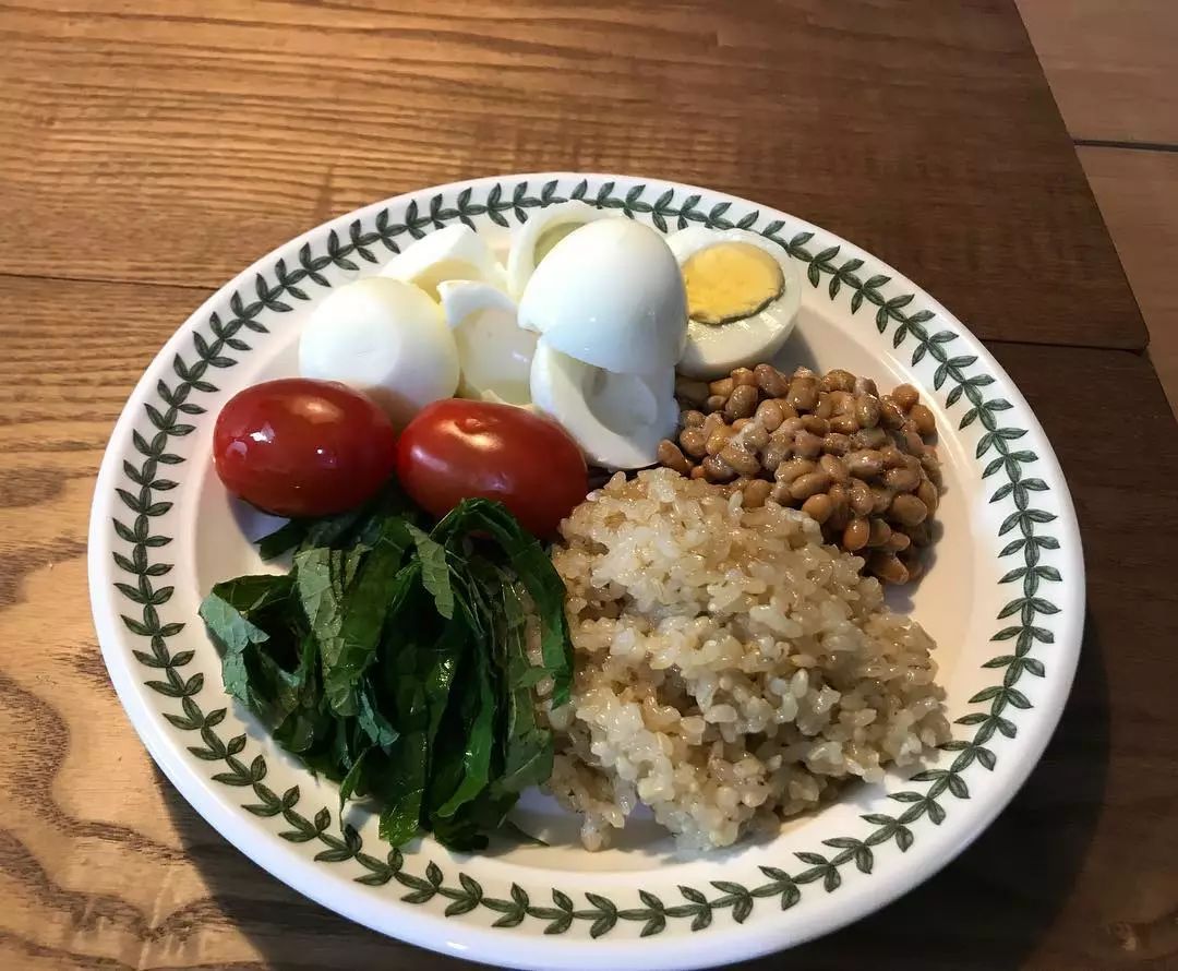 马甲线完美身材露腰杀,提臀丰臀马甲线