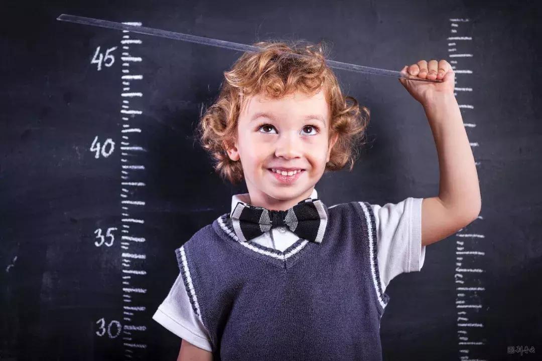 吃什么品牌奶粉能帮助宝宝长高,11岁女孩喝什么牌子的奶粉能长高