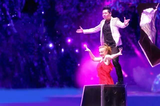 想投食小白虎、赏国际马戏？你有时间，小编有票，周末灵玲走起