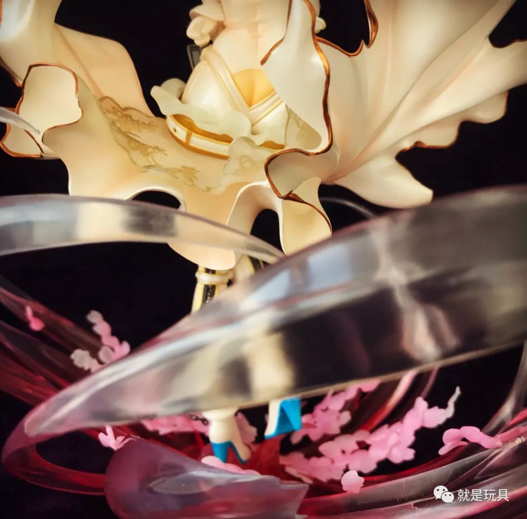 开盒｜Hobbymax纯白的蔷薇皇帝“花嫁尼禄”