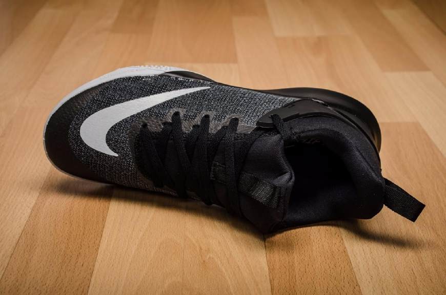 耐克最适合走路的鞋,走路多的鞋推荐