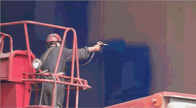 三星大船靠岸,一艘正在远航的轮船