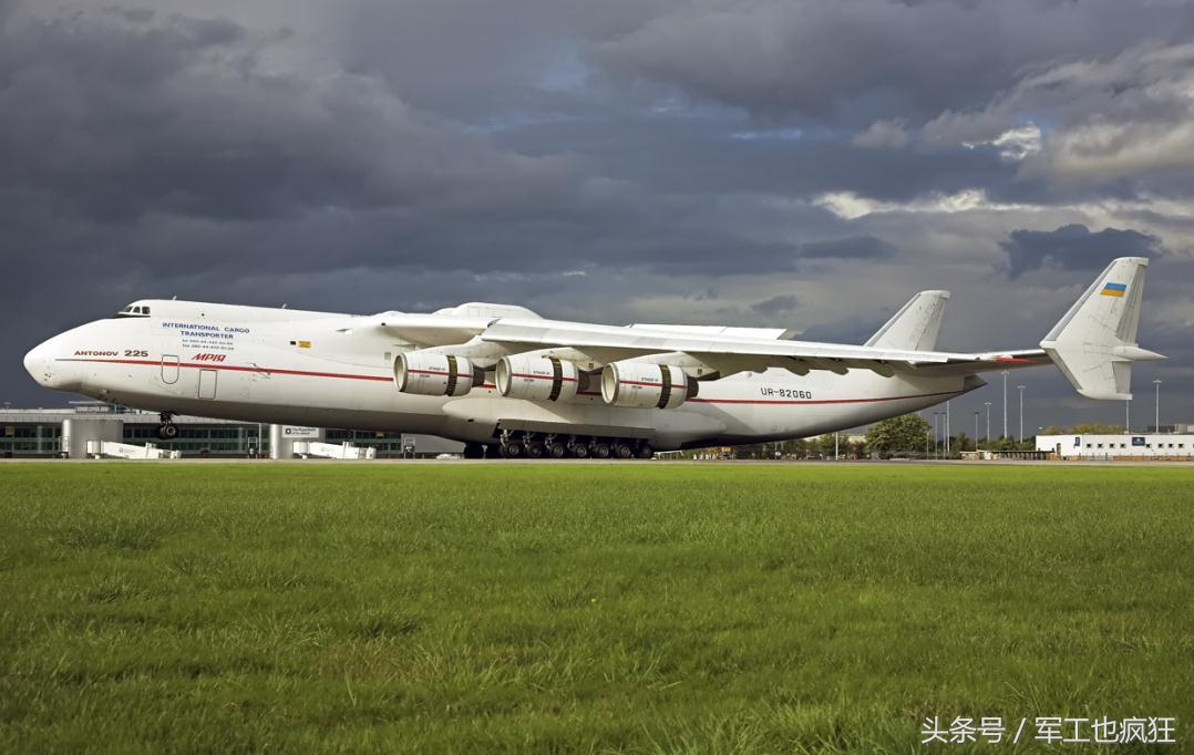 飞机反推器的用途,民用飞机有反推装置吗