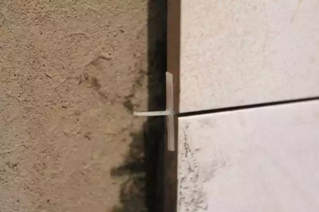 30年老瓦工教你如何正确的瓷砖铺贴流程,好砖好铺贴才能用得久!