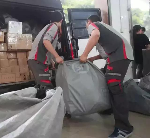 真人示范｜不是校服丑，是你不会穿