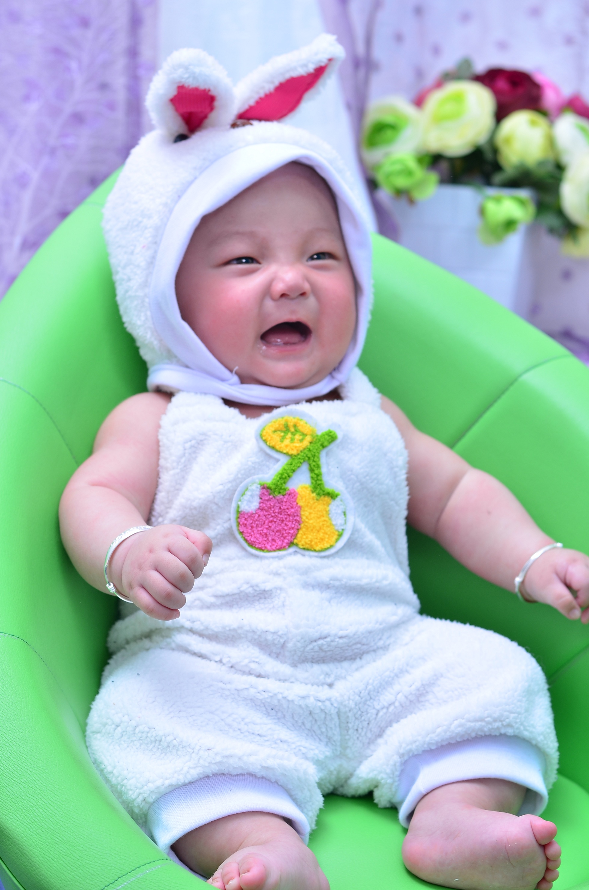 告诉孩子正确的保护眼睛方法,保护眼睛从宝宝做起