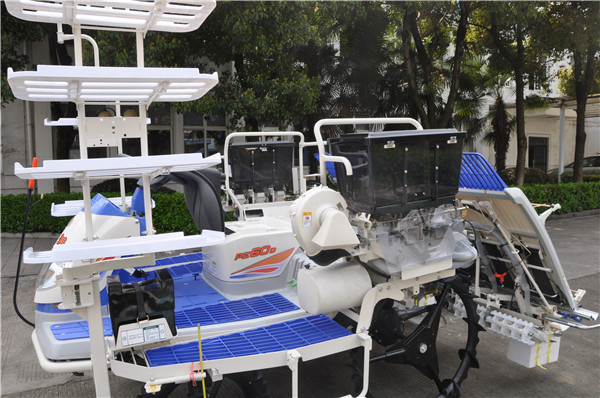 井关插秧施肥一体机,井关大型打药施肥一体机