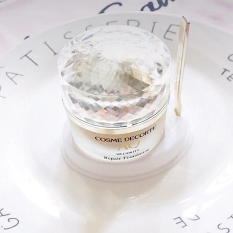 底妆斑驳是因为没定妆吗,底妆斑驳是因为没用妆前乳