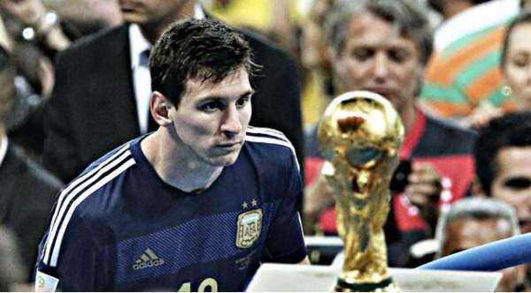 世界杯冠军热门：巴西誓复仇，德国欲破魔咒，梅西C罗谁先捧杯？