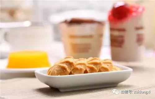 珍妮曲奇的商标 (香港小熊珍妮曲奇盒底商标)