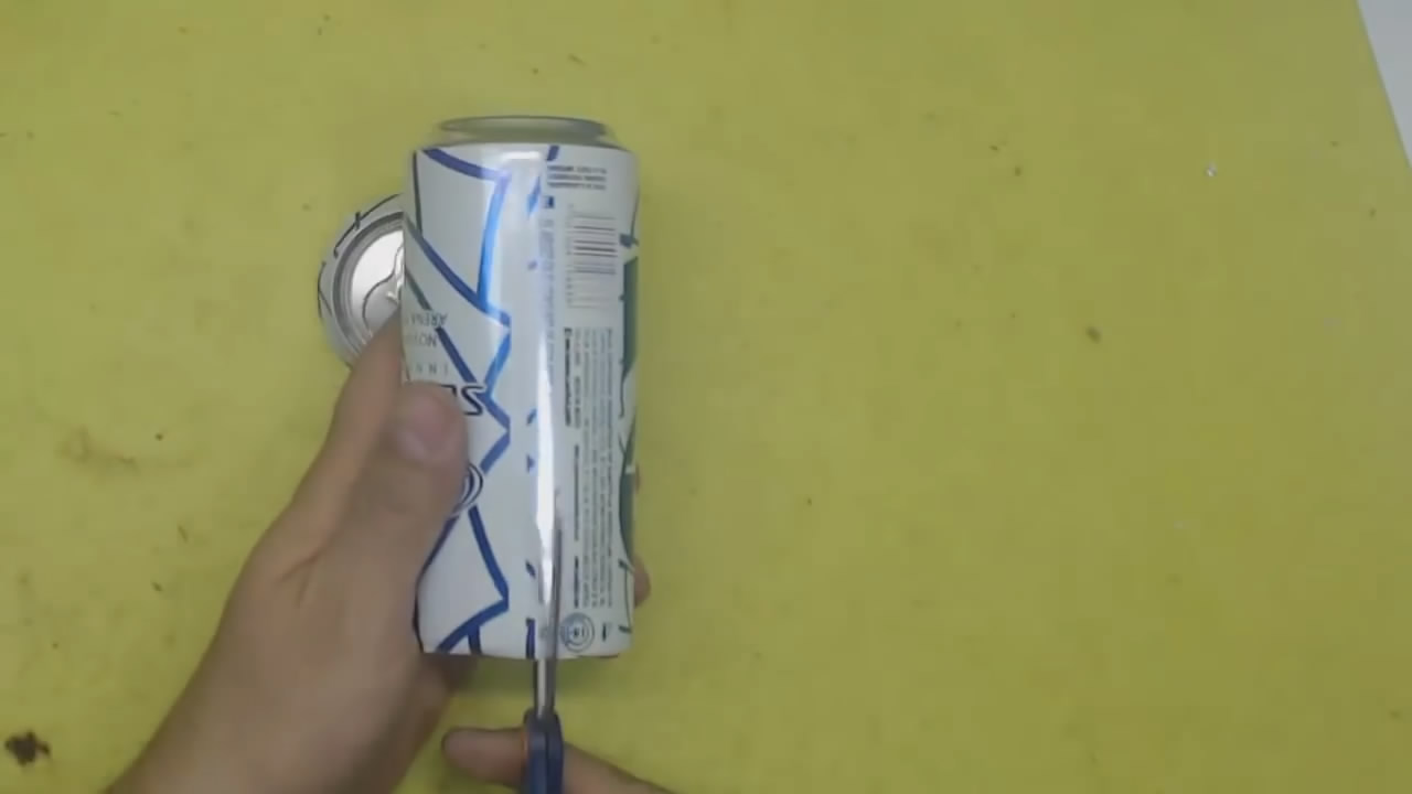 用易拉罐做手工艺品简单易学,易拉罐做手工艺品制作方法