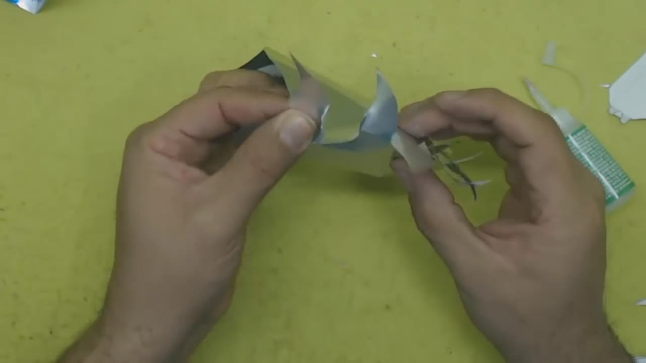 用易拉罐做手工艺品简单易学,易拉罐做手工艺品制作方法